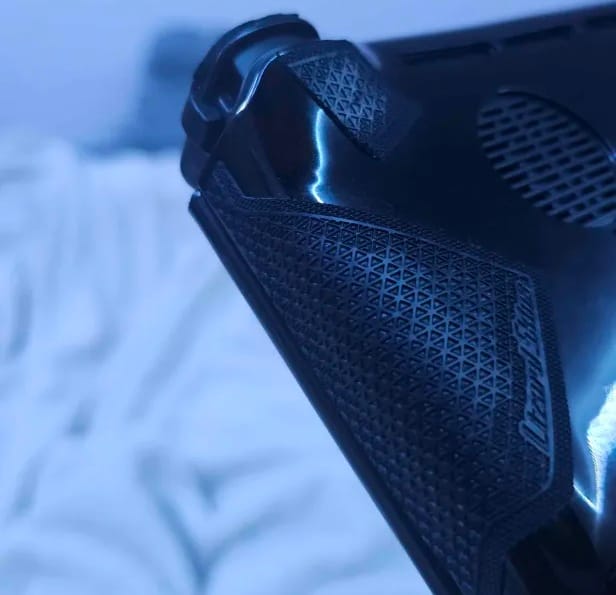 Lizard Skins DSP Grip on the AYN Thor